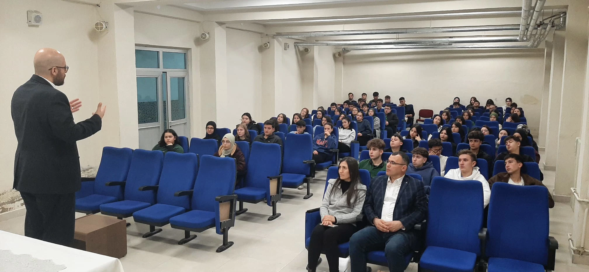 Prof. Dr. Akçaal’dan Kariyer Söyleşisi